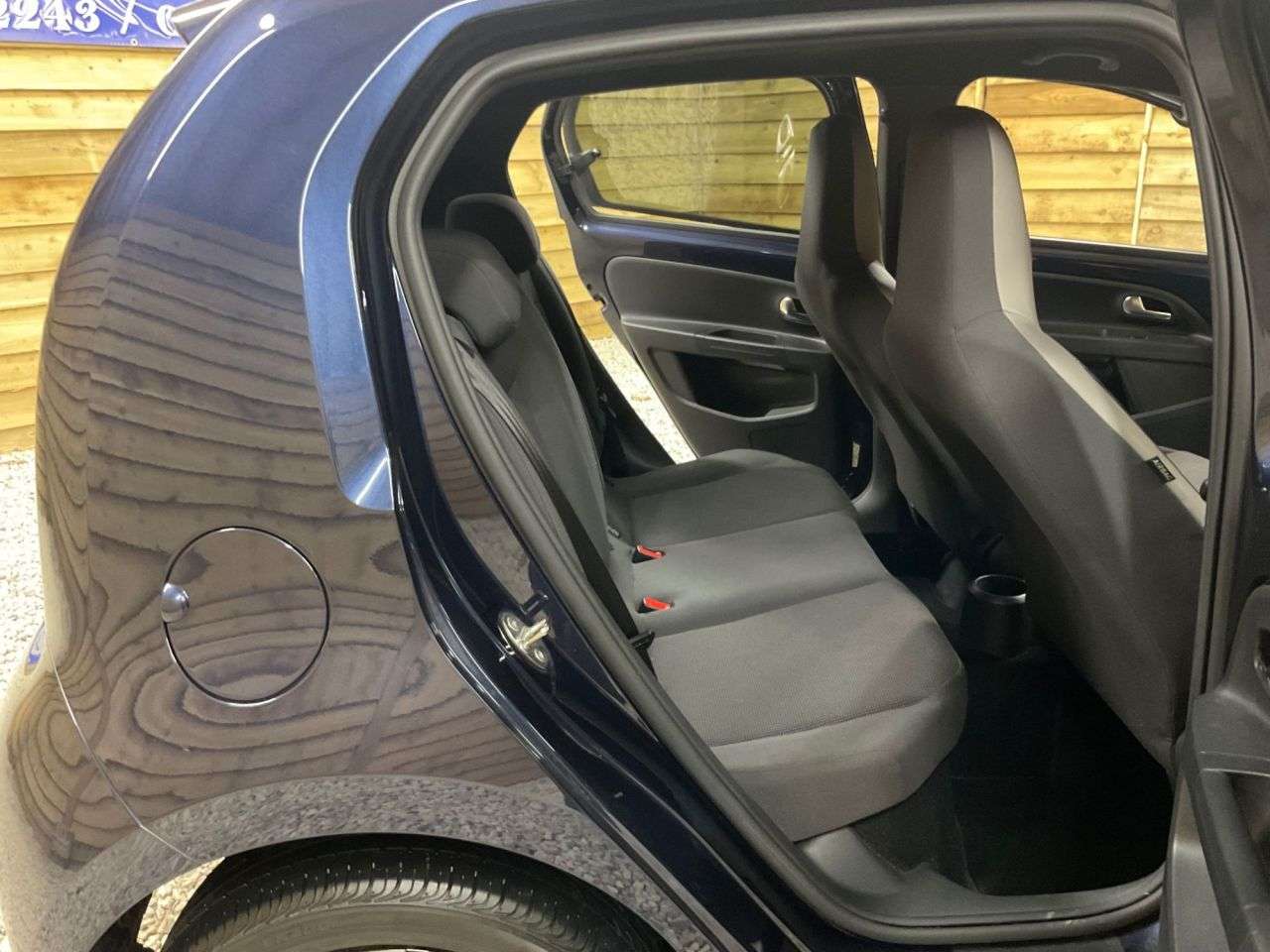 2015 VOLKSWAGEN UP! 2015 VOLKSWAGEN UP!