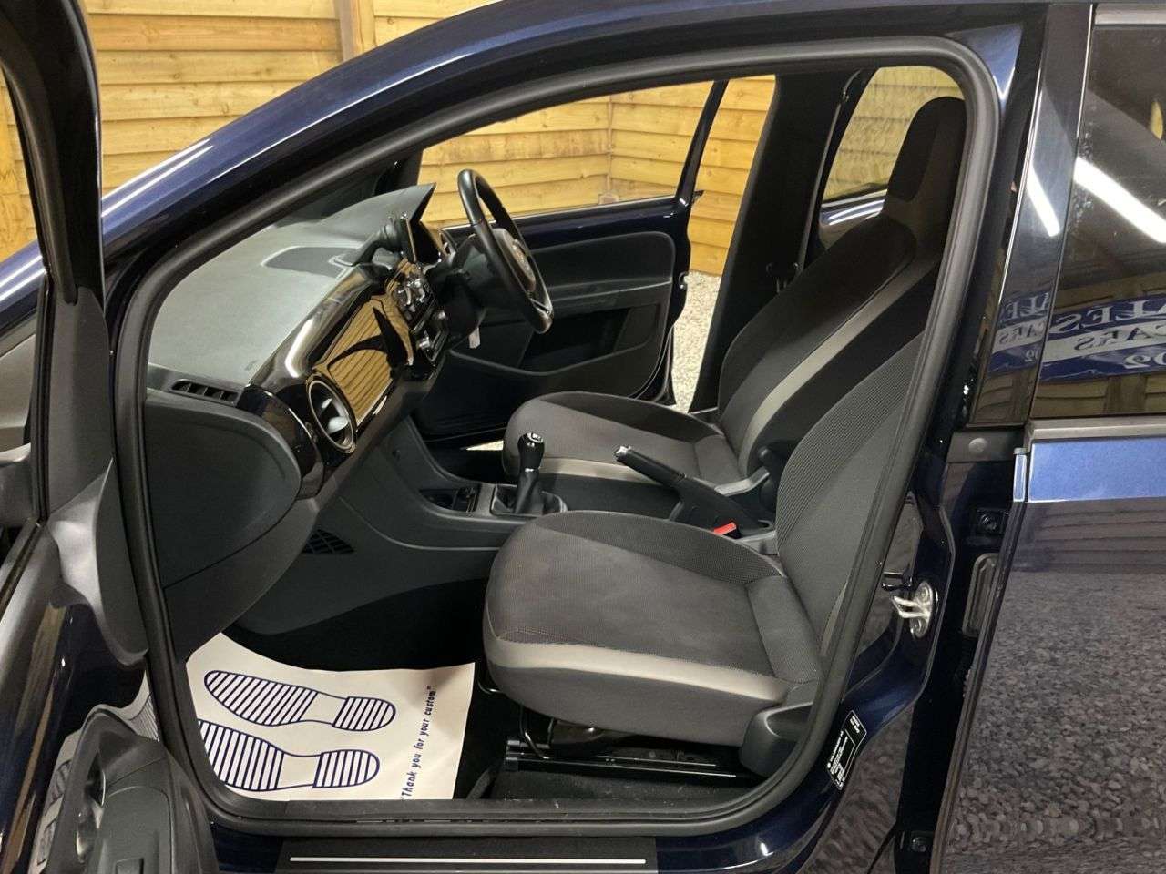 2015 VOLKSWAGEN UP! 2015 VOLKSWAGEN UP!