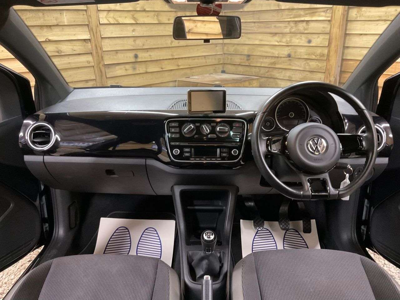 2015 VOLKSWAGEN UP! 2015 VOLKSWAGEN UP!