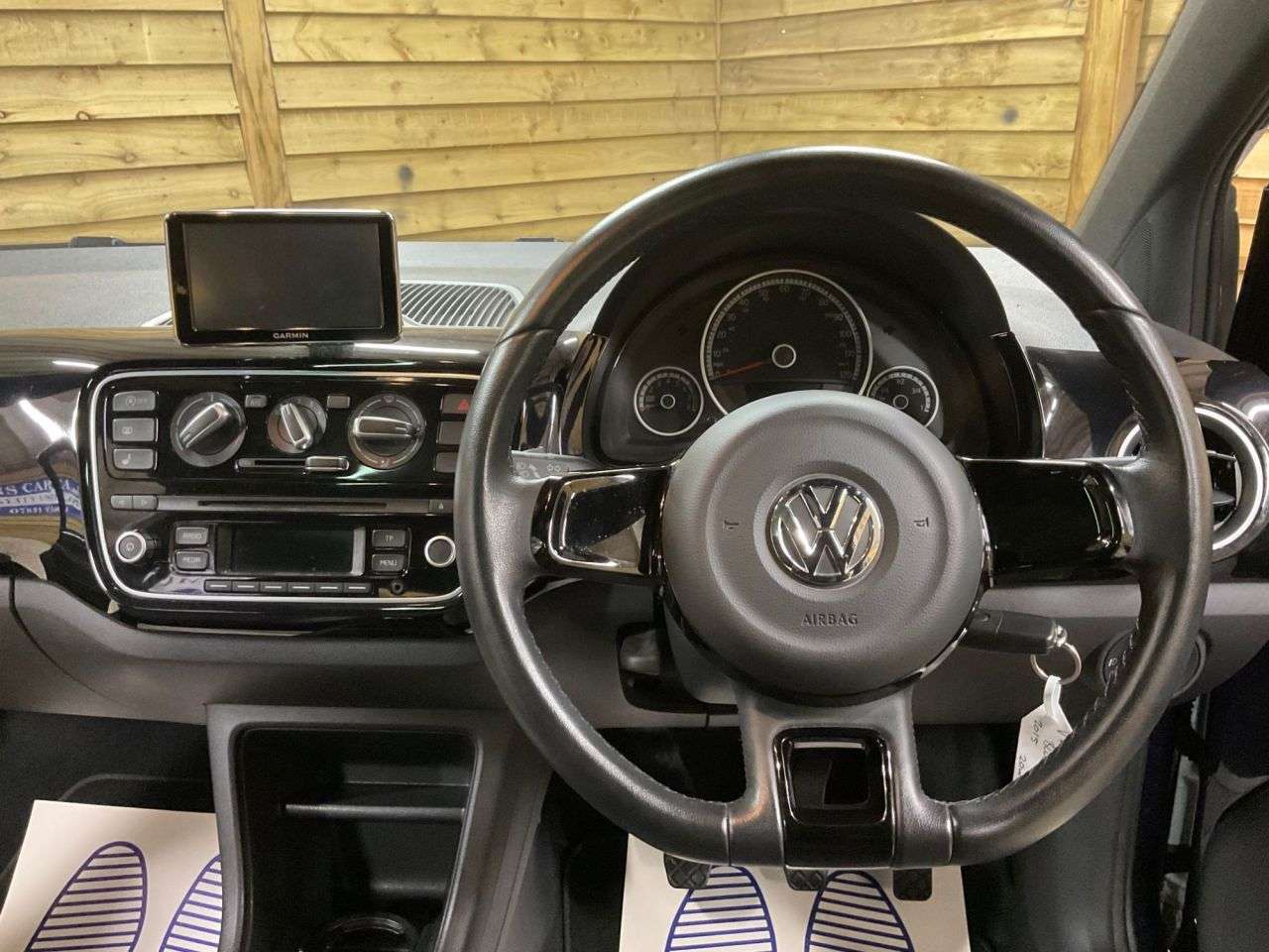 2015 VOLKSWAGEN UP! 2015 VOLKSWAGEN UP!