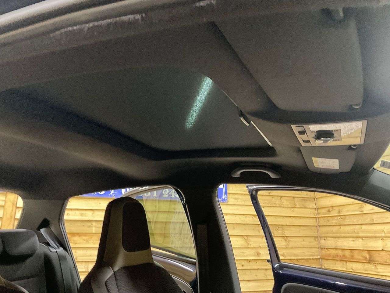 2015 VOLKSWAGEN UP! 2015 VOLKSWAGEN UP!