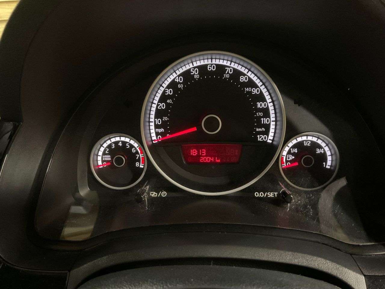 2015 VOLKSWAGEN UP! 2015 VOLKSWAGEN UP!