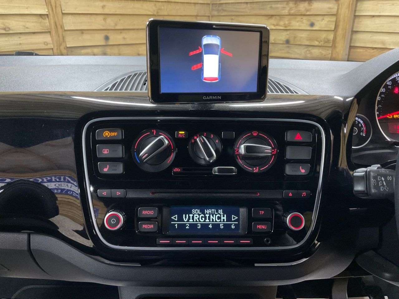 2015 VOLKSWAGEN UP! 2015 VOLKSWAGEN UP!