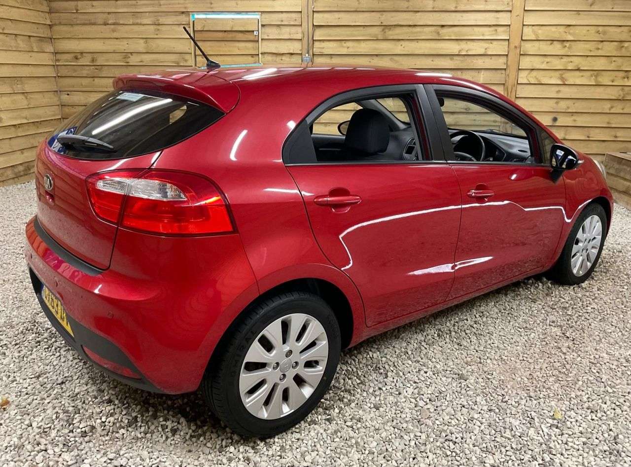 2013 KIA RIO 2013 KIA RIO