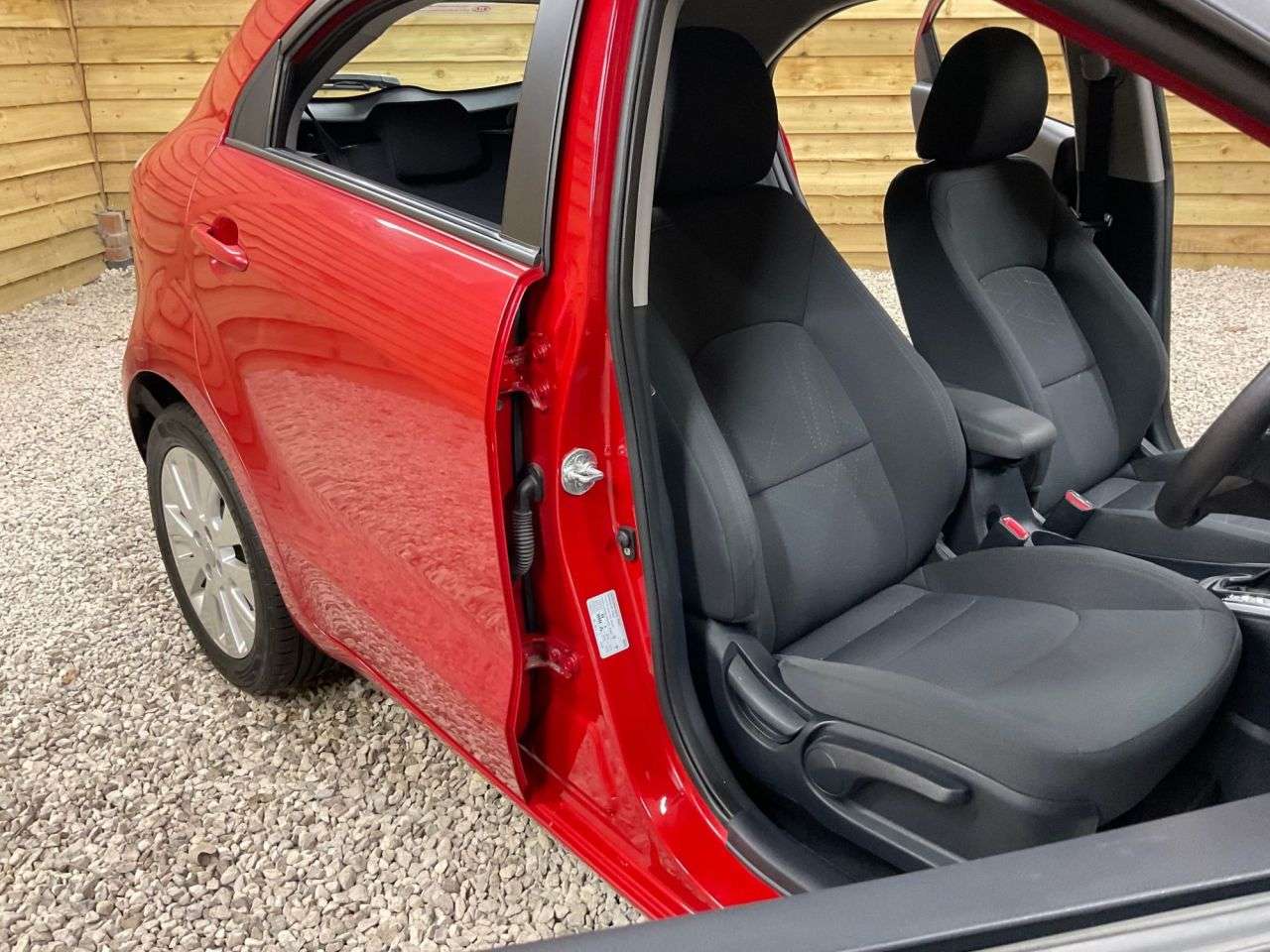 2013 KIA RIO 2013 KIA RIO