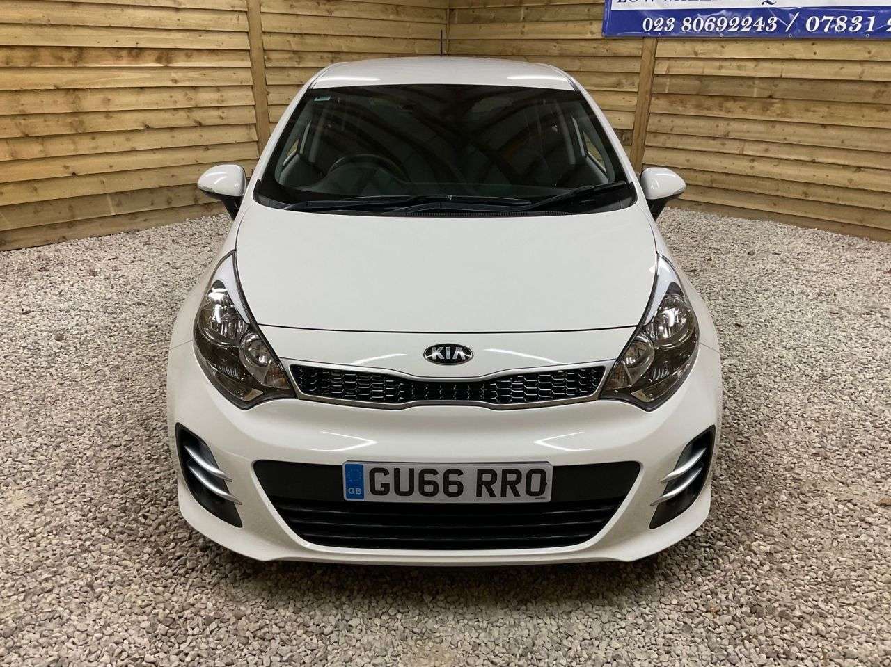 A 2016 KIA RIO 1.25 EcoDynamics SE Hatchback 5dr Petrol Manual Euro 6 (s/s) (84 bhp) ONE L A 2016 KIA RIO 1.25 EcoDynamics SE Hatchback 5dr Petrol Manual Euro 6 (s/s) (84 bhp) ONE L