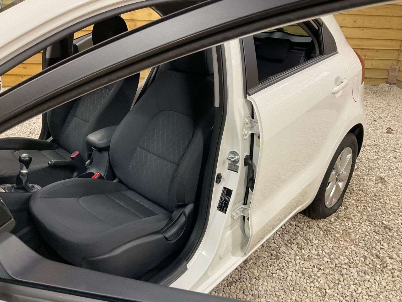 2016 KIA RIO 2016 KIA RIO