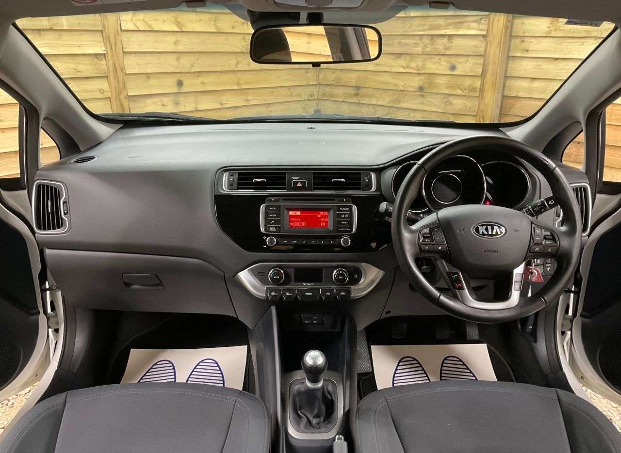 2016 KIA RIO 2016 KIA RIO