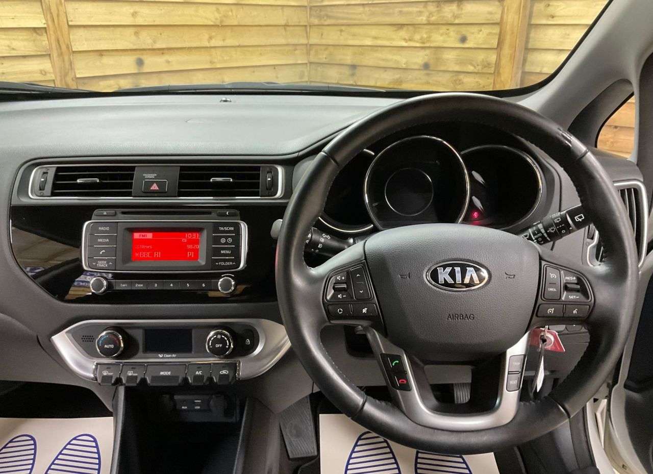 2016 KIA RIO 2016 KIA RIO