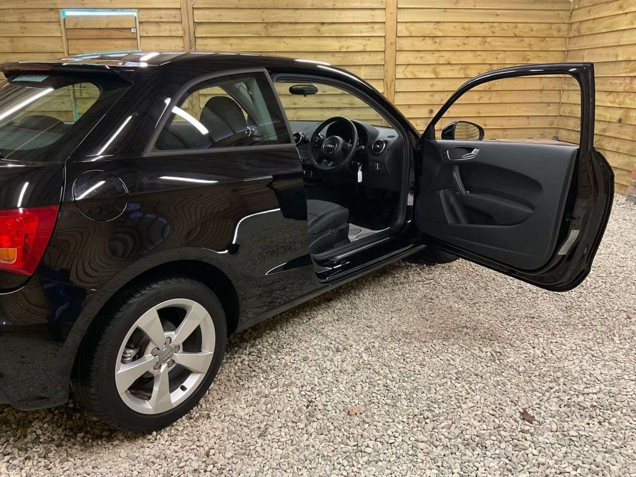 2018 AUDI A1 2018 AUDI A1