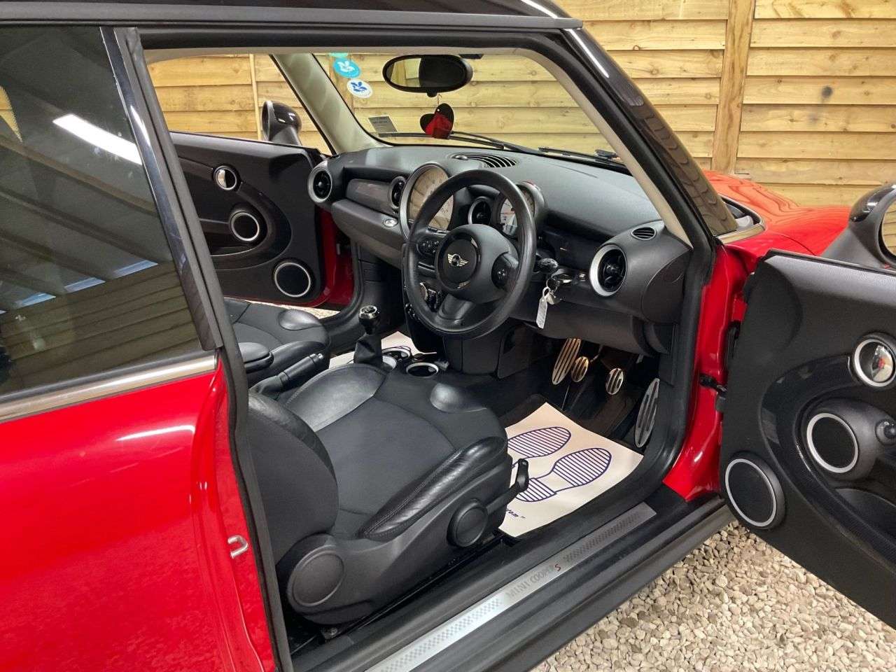 2014 MINI CLUBMAN 2014 MINI CLUBMAN