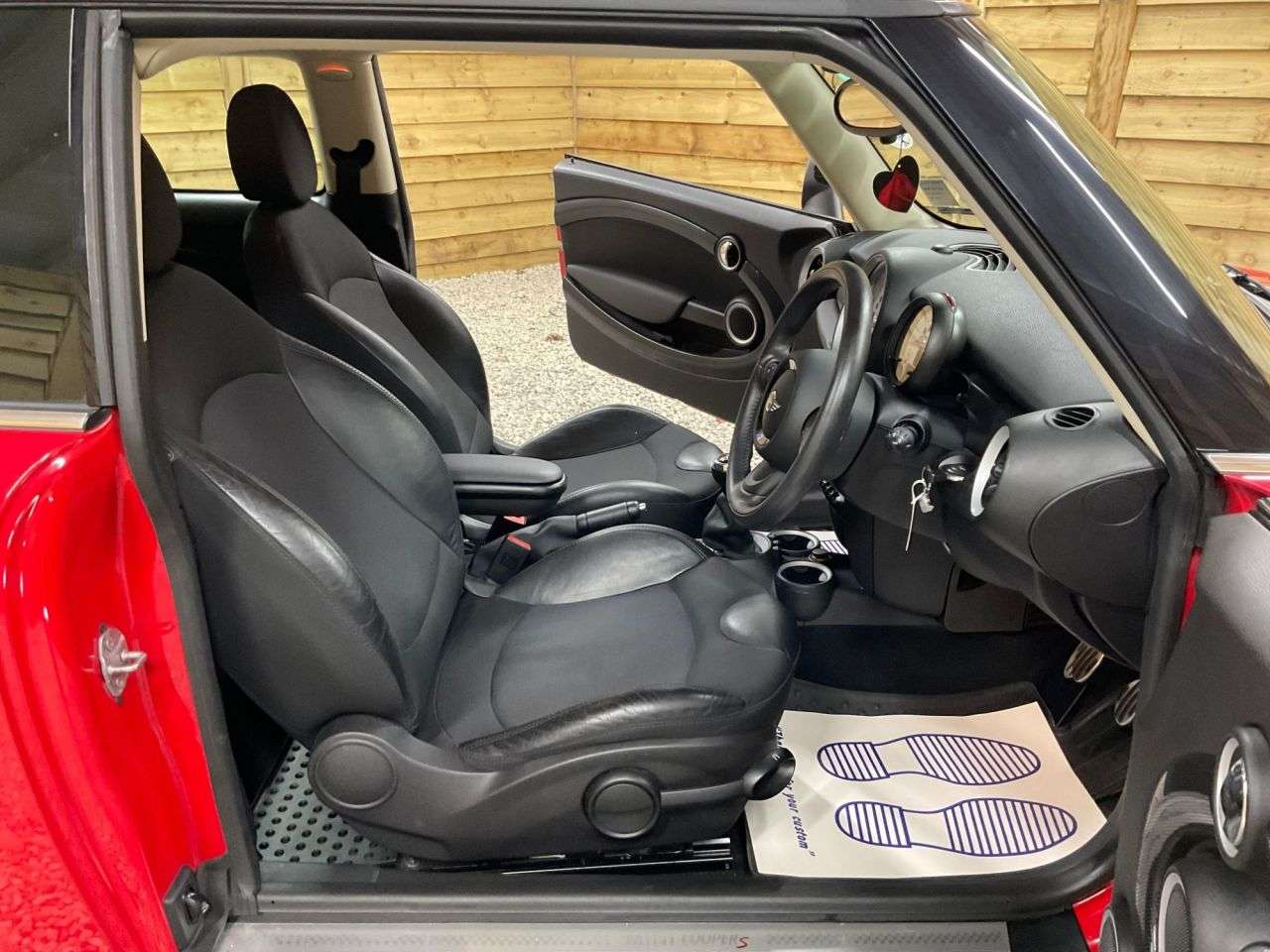 2014 MINI CLUBMAN 2014 MINI CLUBMAN