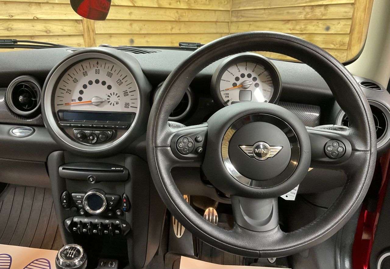 2014 MINI CLUBMAN 2014 MINI CLUBMAN