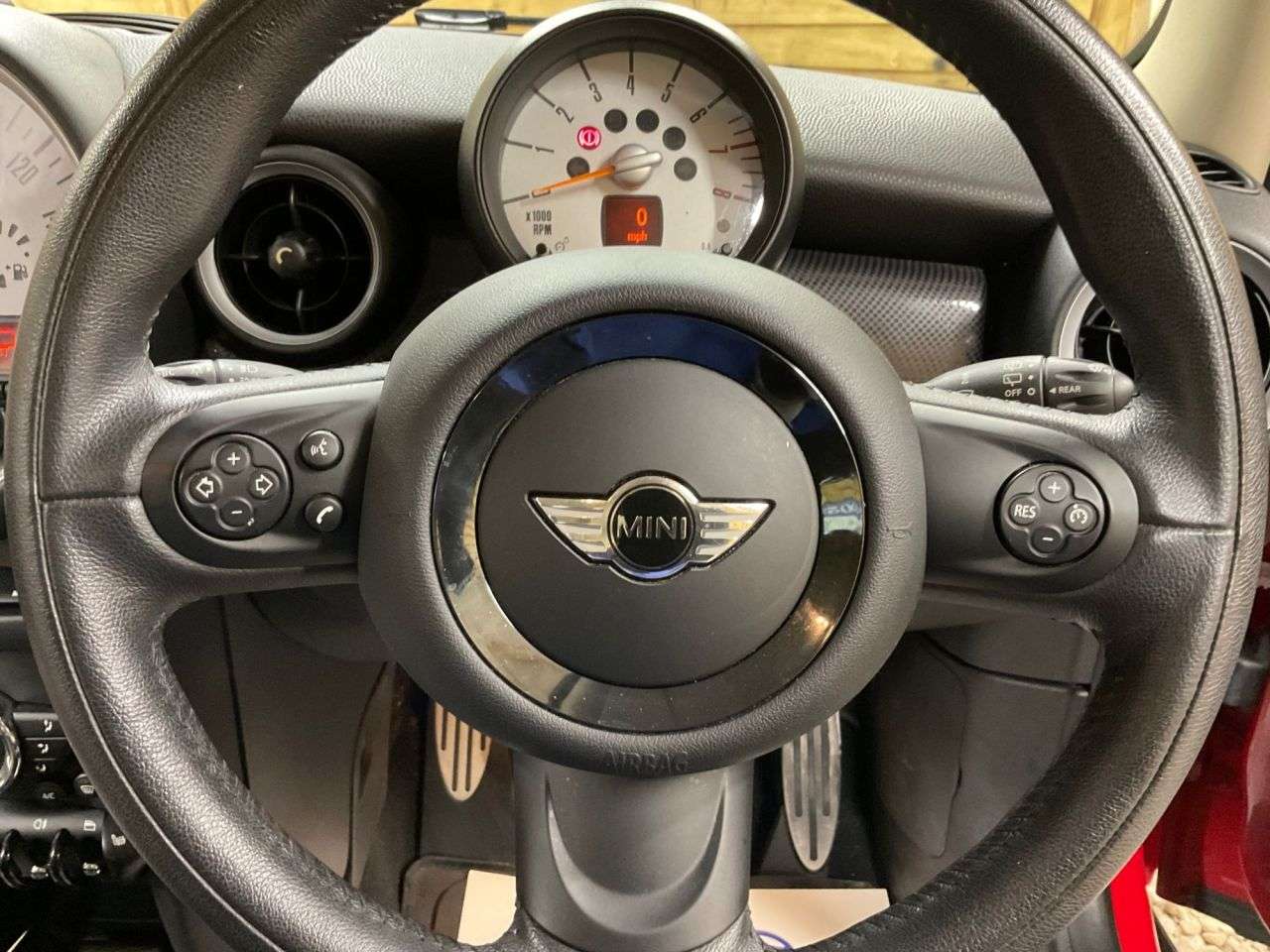 2014 MINI CLUBMAN 2014 MINI CLUBMAN