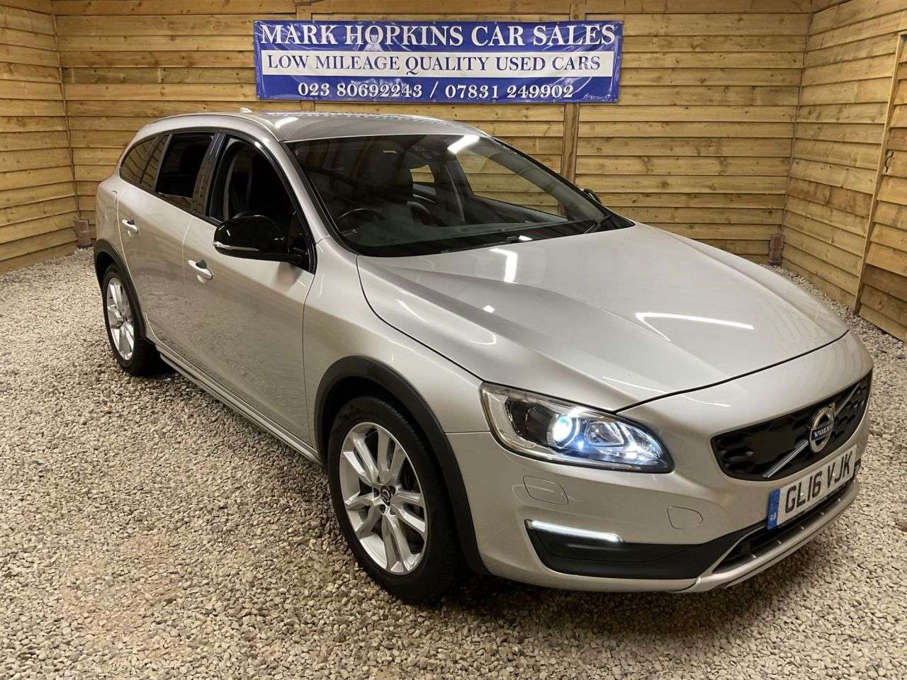 2016 VOLVO V60 CROSS COUNTRY 2016 VOLVO V60 CROSS COUNTRY