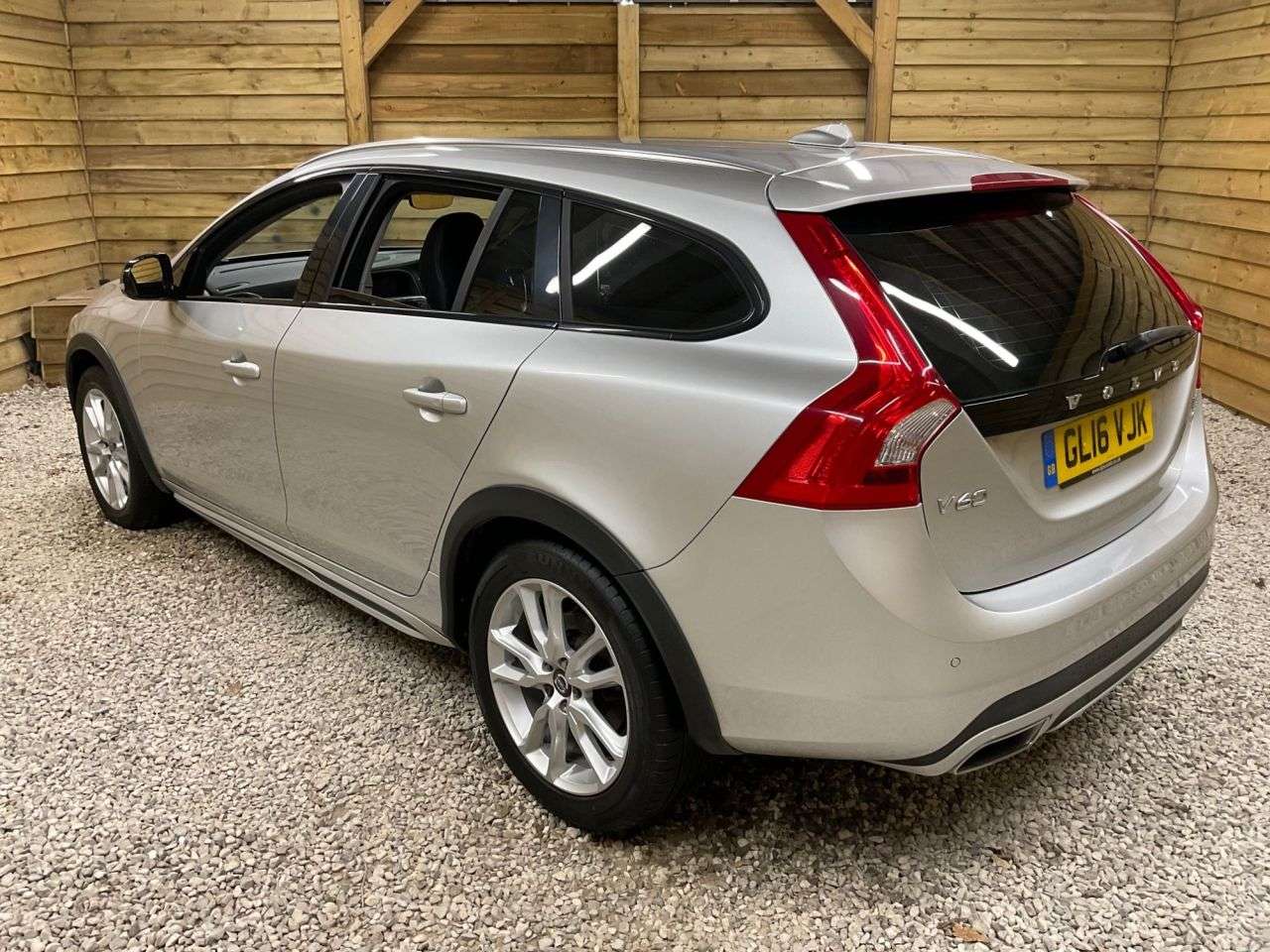 2016 VOLVO V60 CROSS COUNTRY 2016 VOLVO V60 CROSS COUNTRY