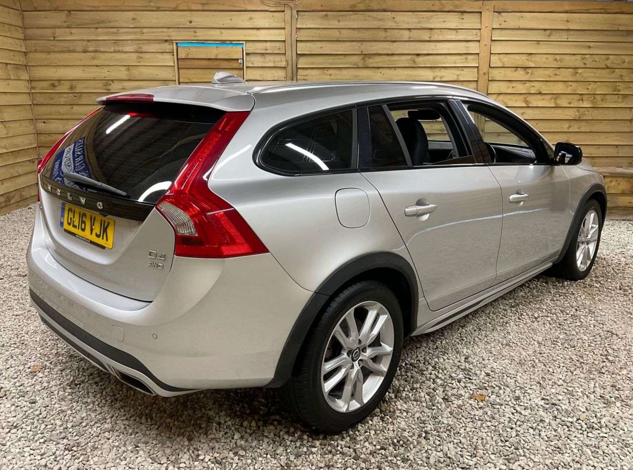 2016 VOLVO V60 CROSS COUNTRY 2016 VOLVO V60 CROSS COUNTRY