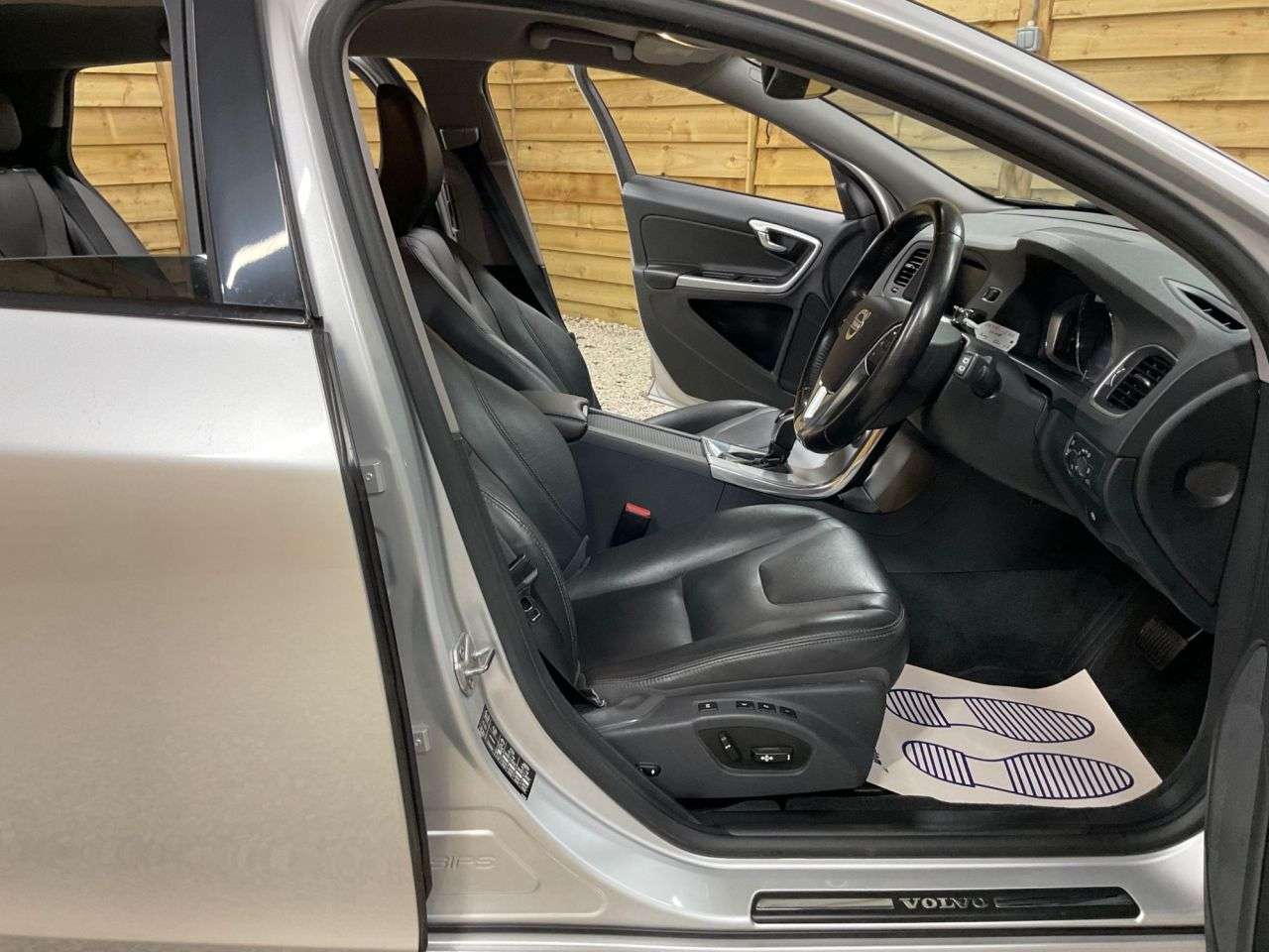 2016 VOLVO V60 CROSS COUNTRY 2016 VOLVO V60 CROSS COUNTRY