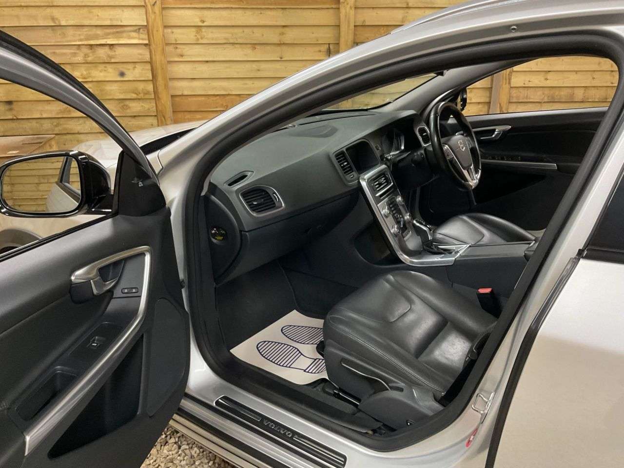 2016 VOLVO V60 CROSS COUNTRY 2016 VOLVO V60 CROSS COUNTRY