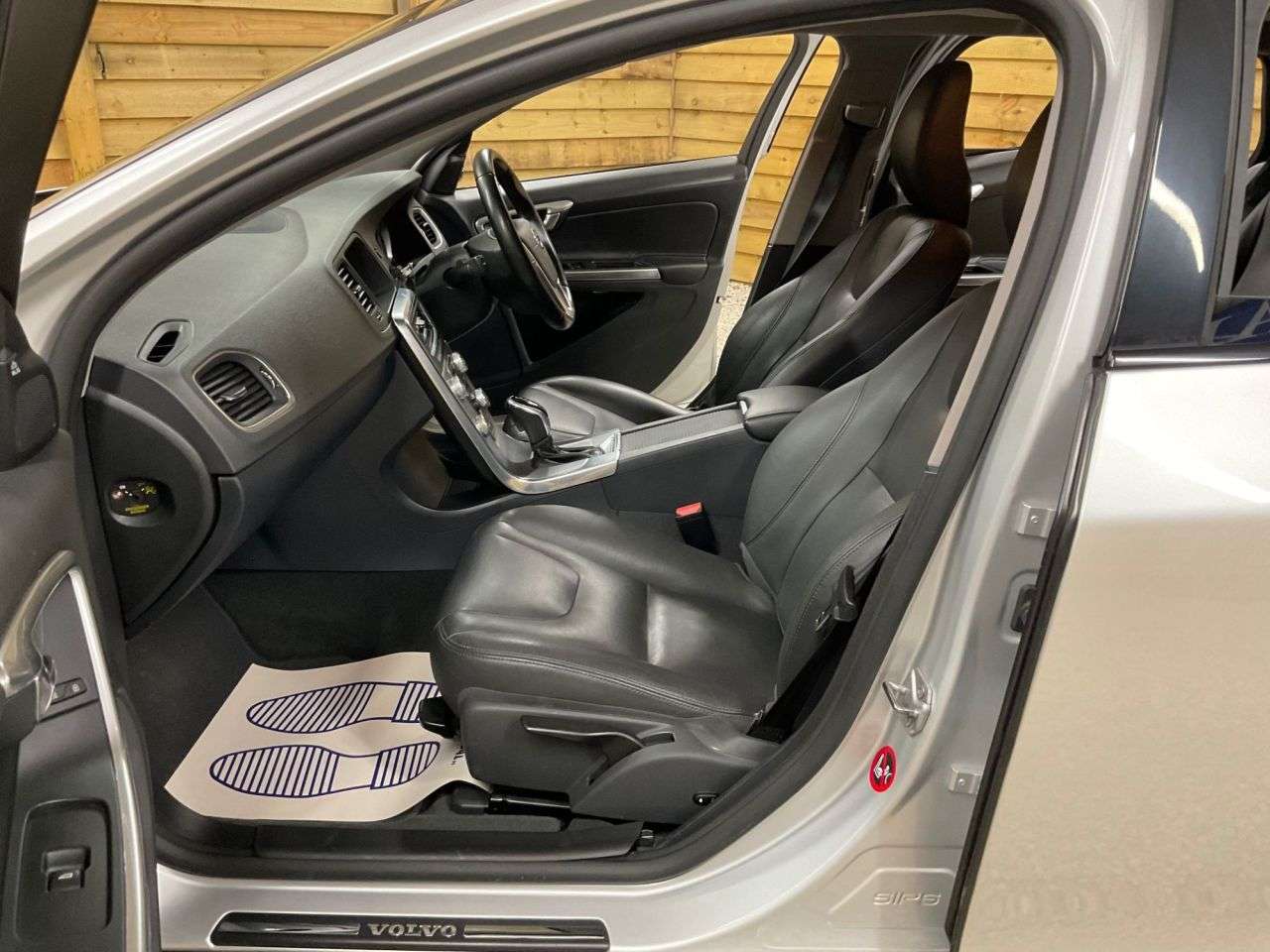 2016 VOLVO V60 CROSS COUNTRY 2016 VOLVO V60 CROSS COUNTRY