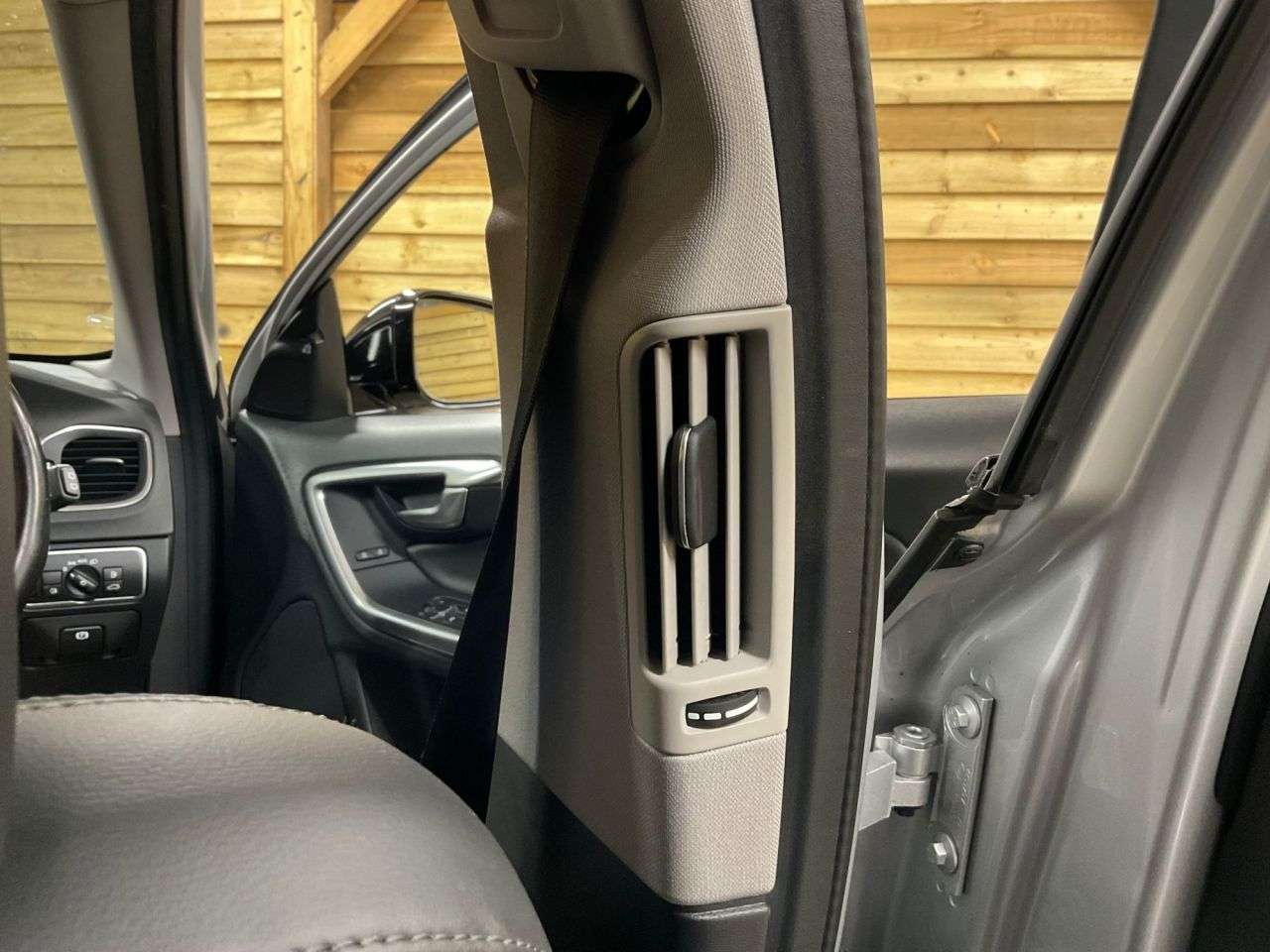 2016 VOLVO V60 CROSS COUNTRY 2016 VOLVO V60 CROSS COUNTRY