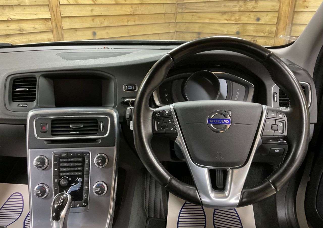 2016 VOLVO V60 CROSS COUNTRY 2016 VOLVO V60 CROSS COUNTRY