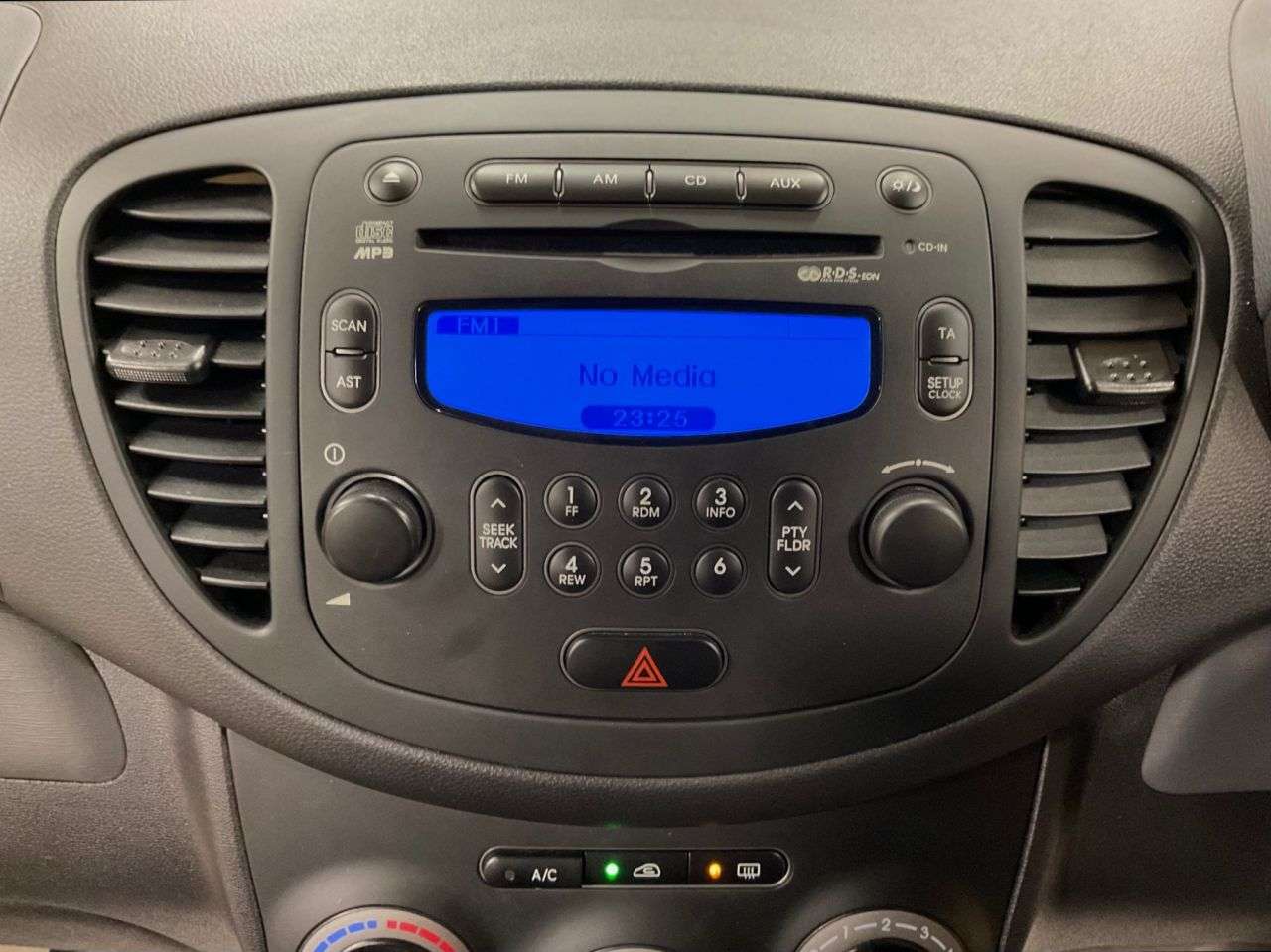 2011 HYUNDAI I10 2011 HYUNDAI I10