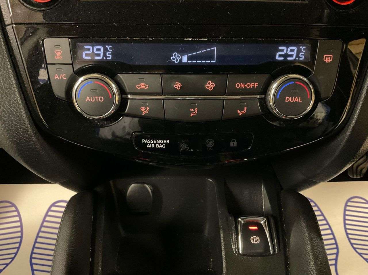 2015 NISSAN QASHQAI 2015 NISSAN QASHQAI