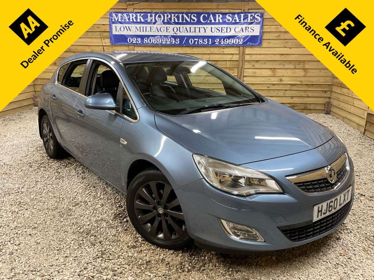 A 2010 VAUXHALL ASTRA 1.4T 16v Elite Hatchback 5dr Petrol Manual Euro 5 (140 ps) 1LOCAL OWNER 17& A 2010 VAUXHALL ASTRA 1.4T 16v Elite Hatchback 5dr Petrol Manual Euro 5 (140 ps) 1LOCAL OWNER 17&