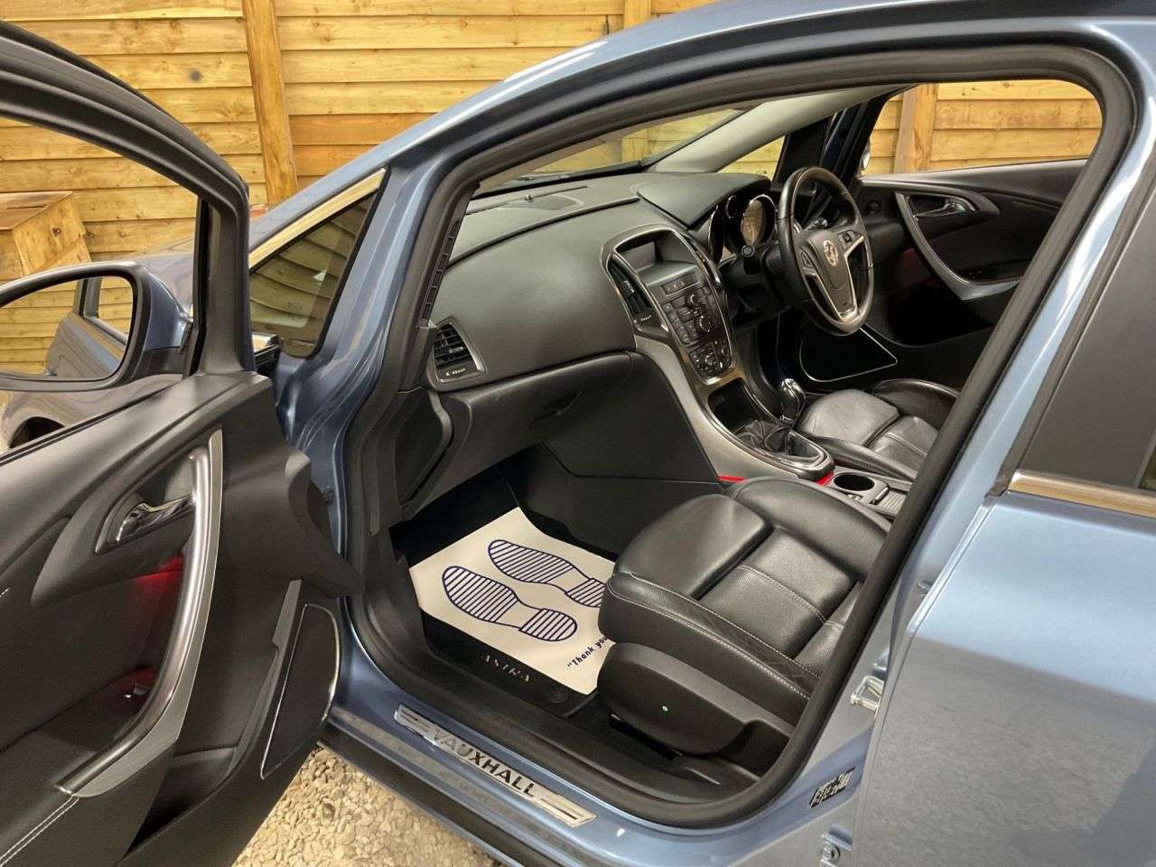 2010 VAUXHALL ASTRA 2010 VAUXHALL ASTRA