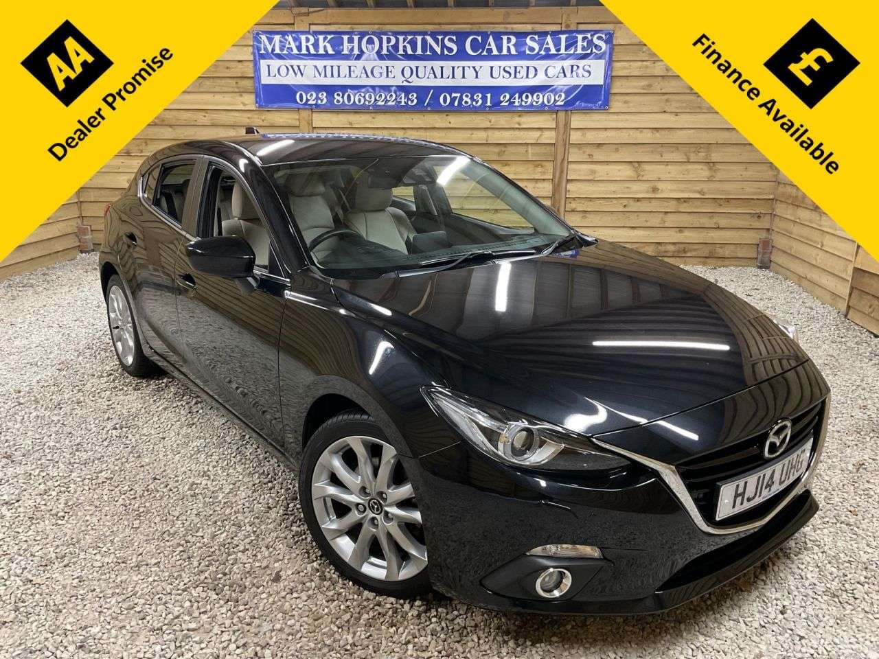 A 2014 MAZDA MAZDA3 2.0 SKYACTIV-G Sport Nav Hatchback 5dr Petrol Auto Euro 5 (s/s) (120 ps) 1L A 2014 MAZDA MAZDA3 2.0 SKYACTIV-G Sport Nav Hatchback 5dr Petrol Auto Euro 5 (s/s) (120 ps) 1L