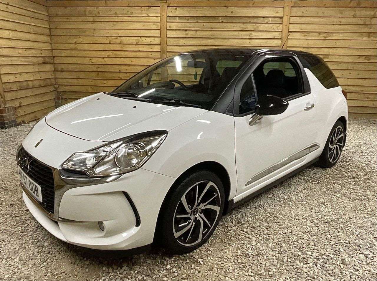 2017 DS AUTOMOBILES DS 3 2017 DS AUTOMOBILES DS 3