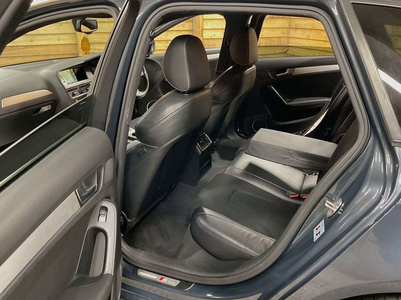 2010 AUDI A4 AVANT 2010 AUDI A4 AVANT