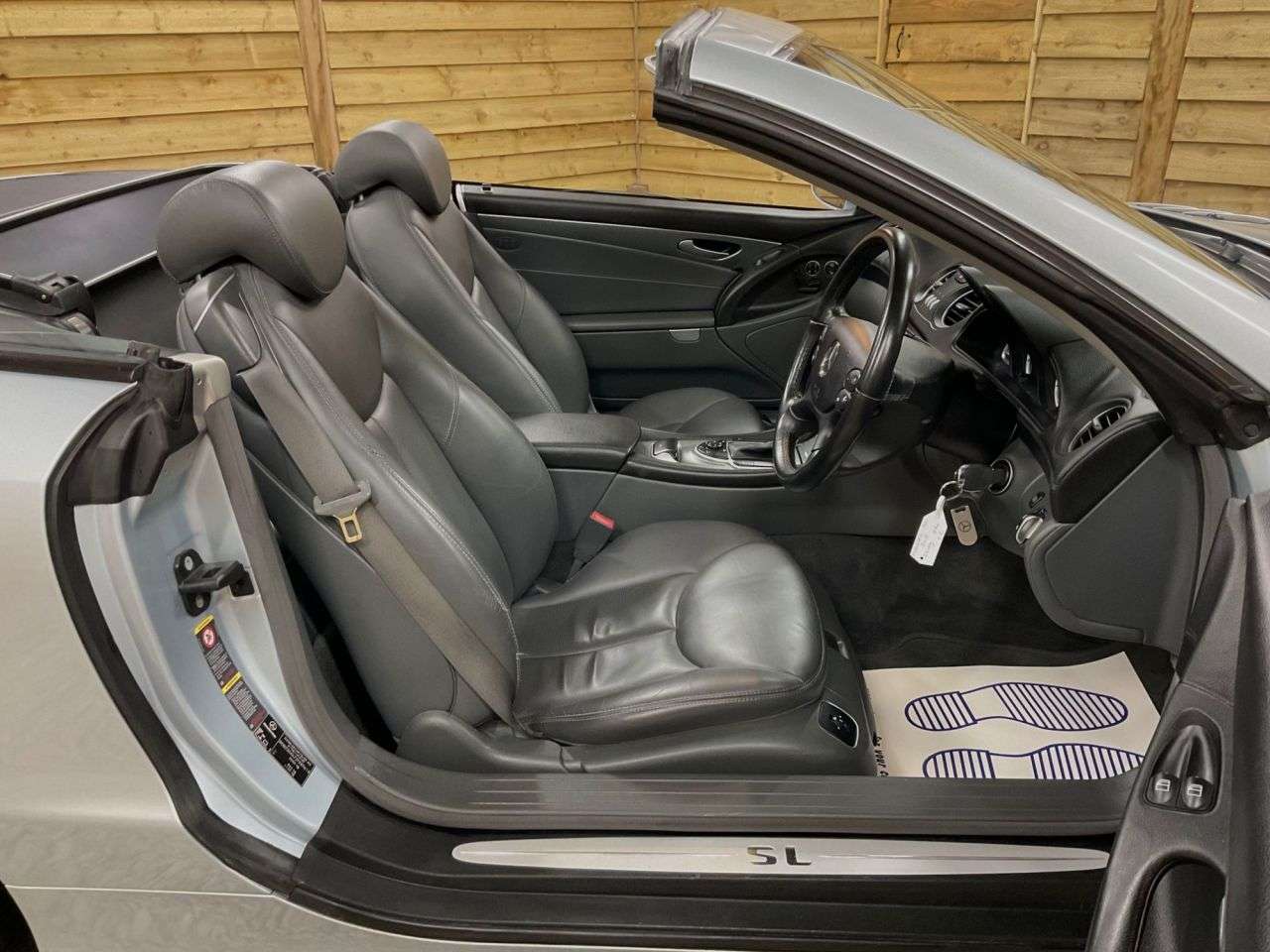 2004 MERCEDES-BENZ SL 2004 MERCEDES-BENZ SL