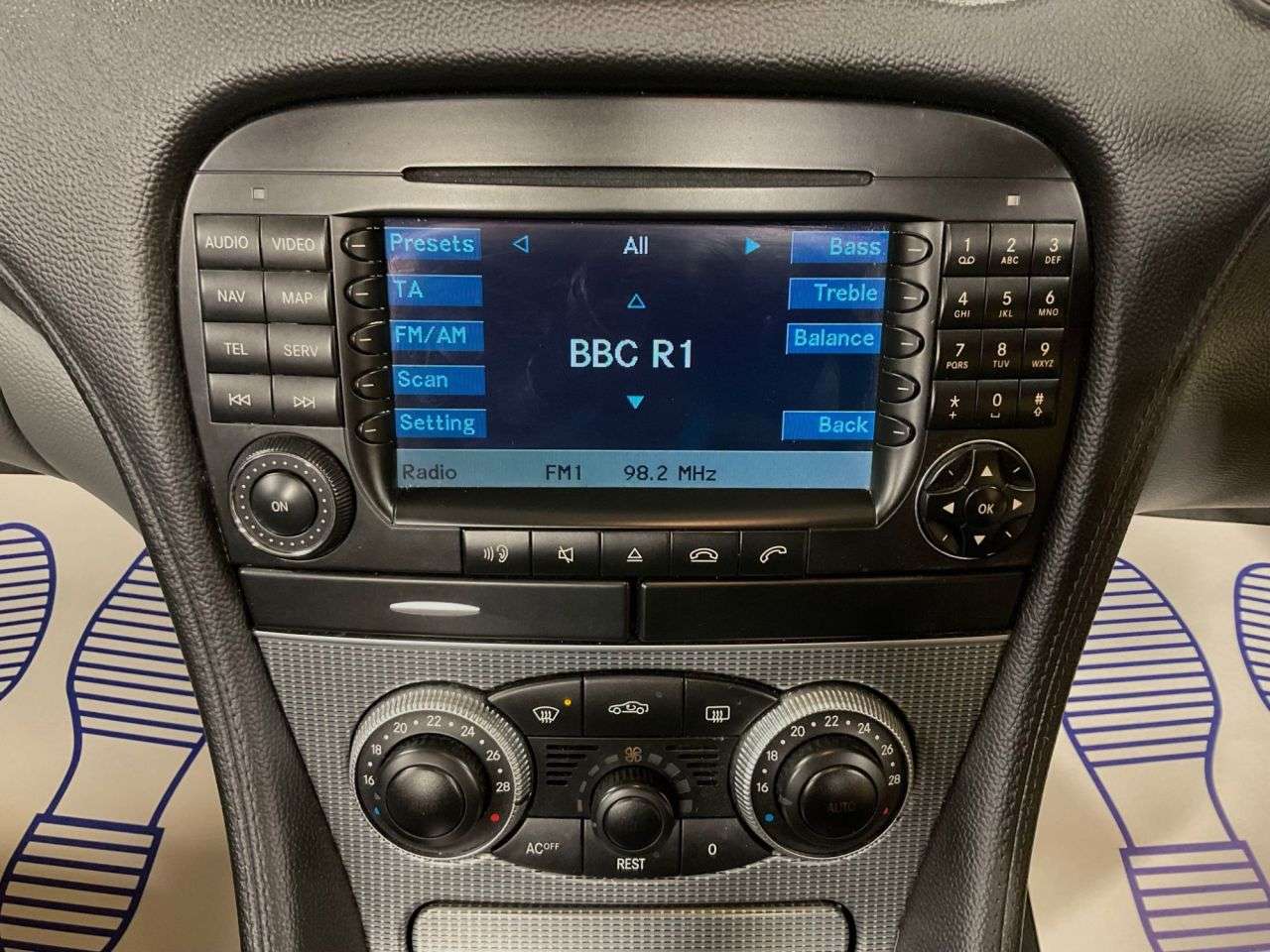 2004 MERCEDES-BENZ SL 2004 MERCEDES-BENZ SL