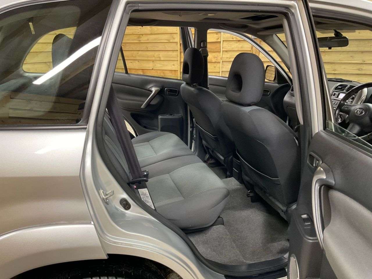 2004 TOYOTA RAV4 2004 TOYOTA RAV4