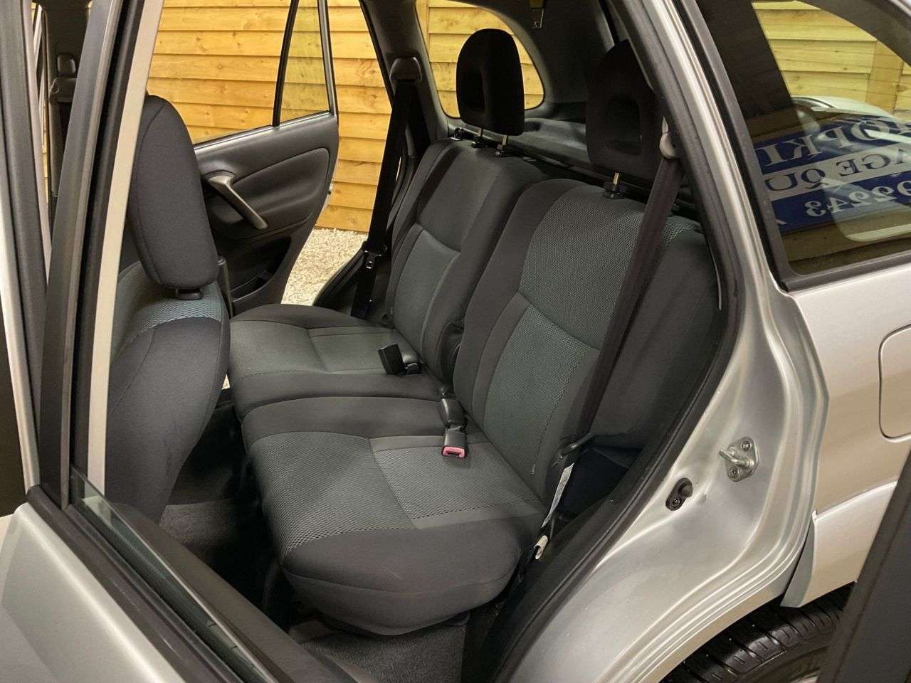 2004 TOYOTA RAV4 2004 TOYOTA RAV4