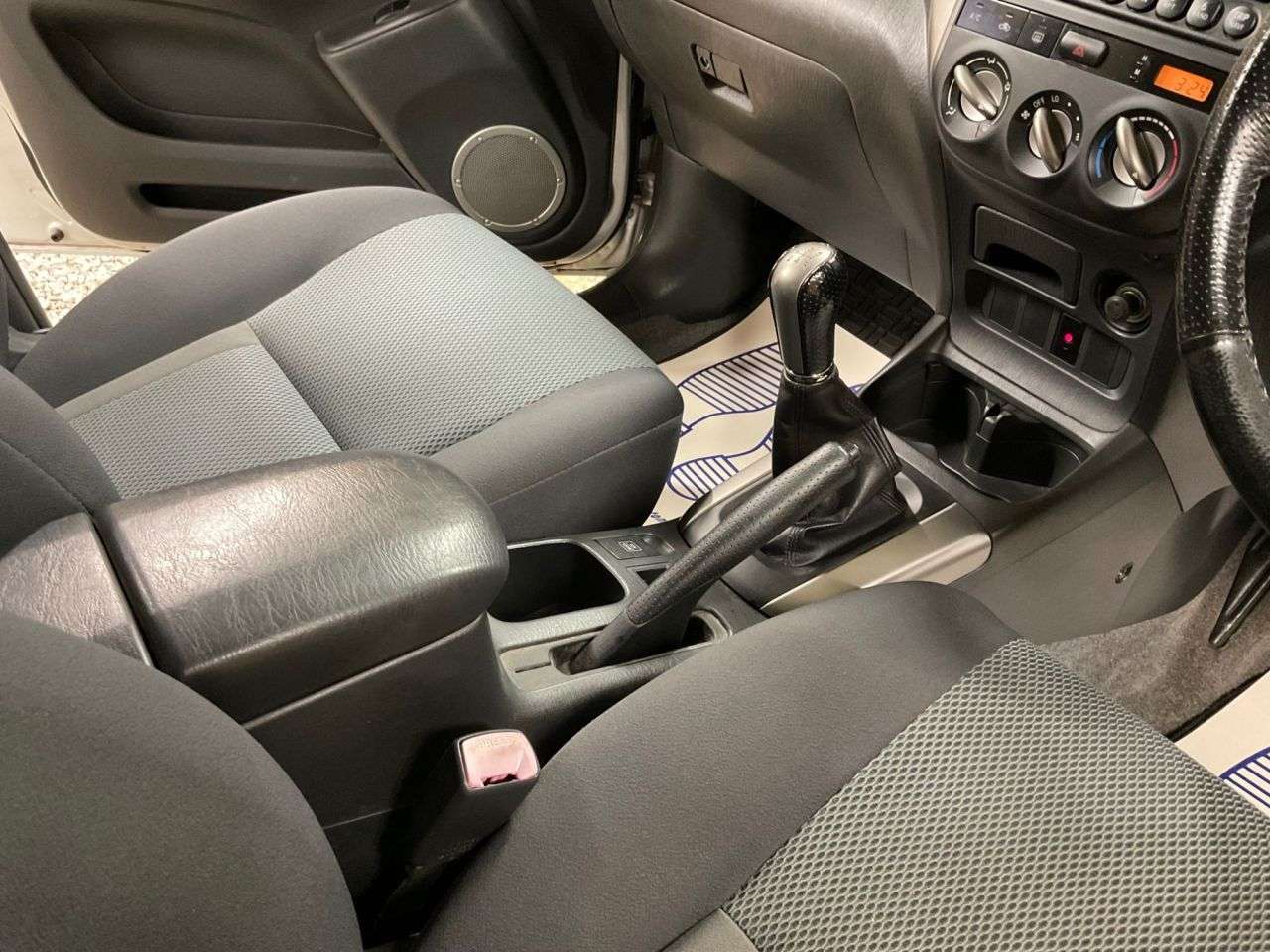 2004 TOYOTA RAV4 2004 TOYOTA RAV4