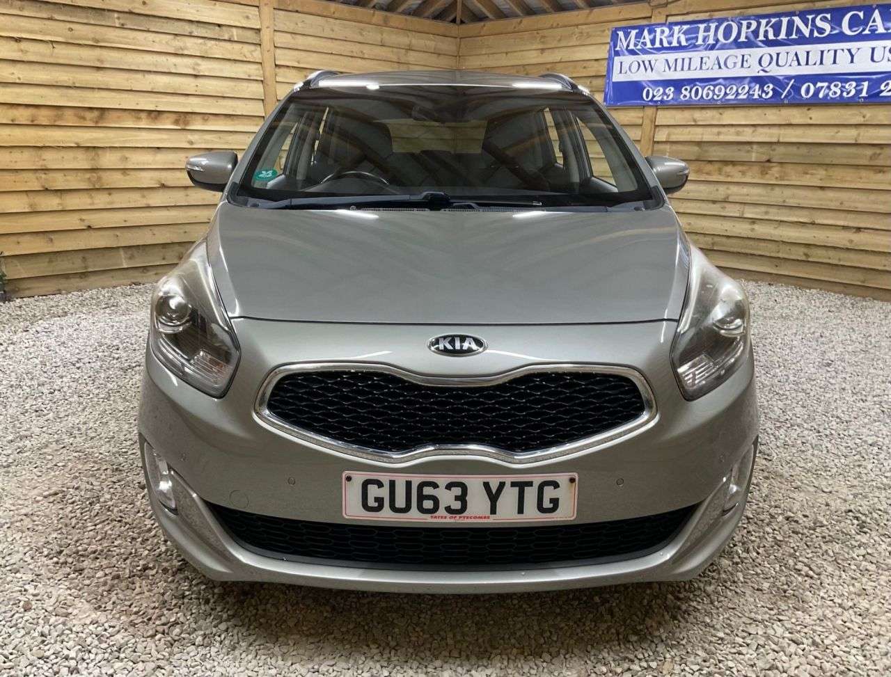 2013 KIA CARENS 2013 KIA CARENS