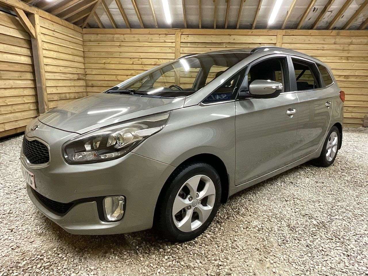 2013 KIA CARENS 2013 KIA CARENS