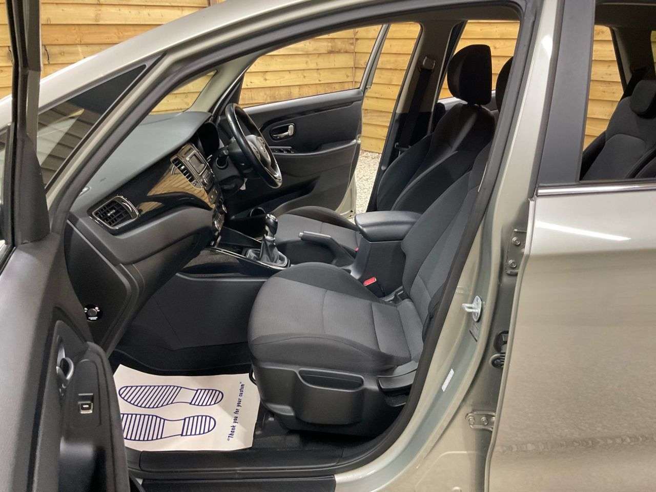 2013 KIA CARENS 2013 KIA CARENS