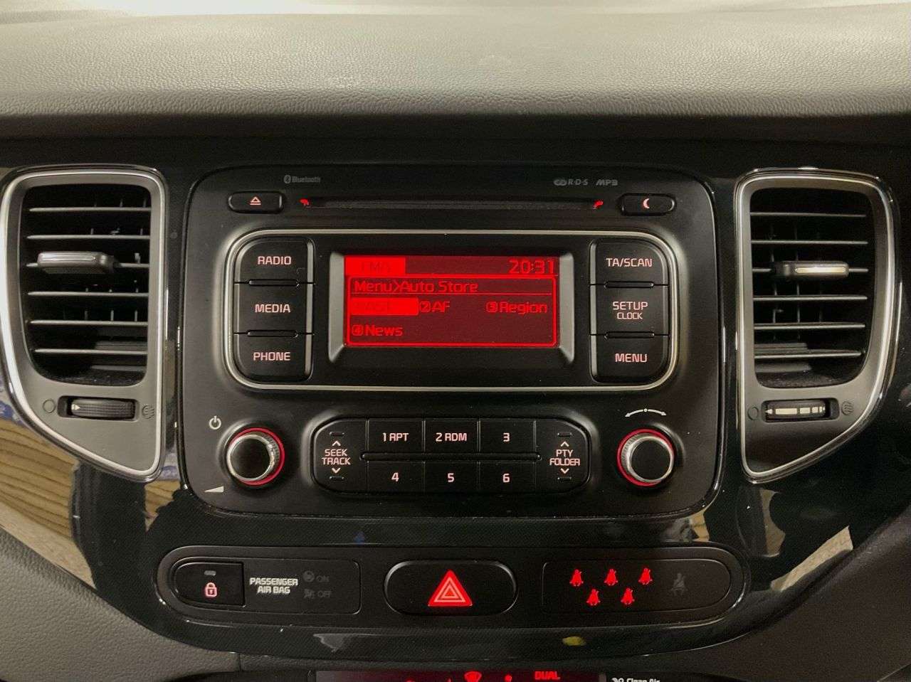 2013 KIA CARENS 2013 KIA CARENS