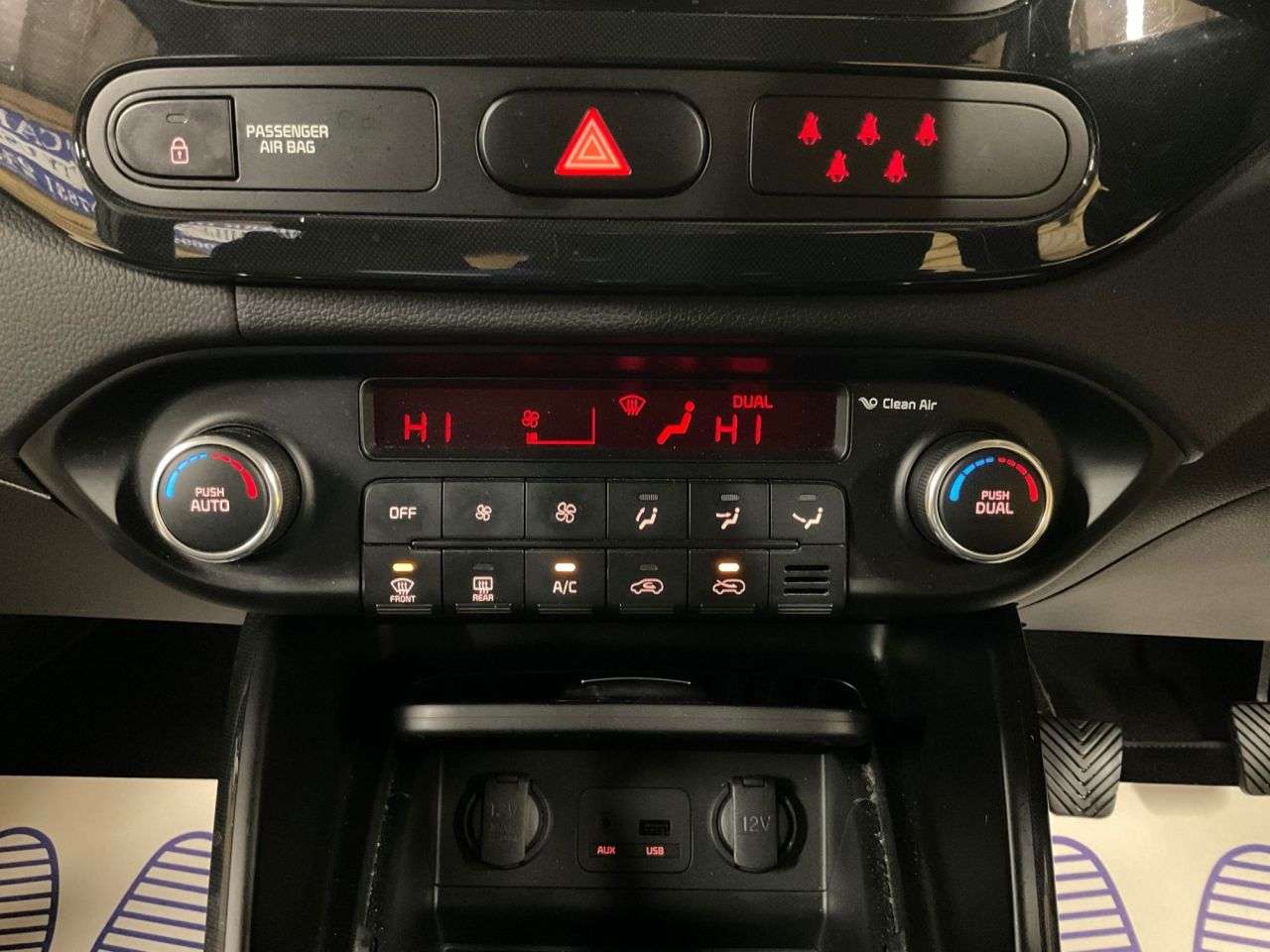 2013 KIA CARENS 2013 KIA CARENS