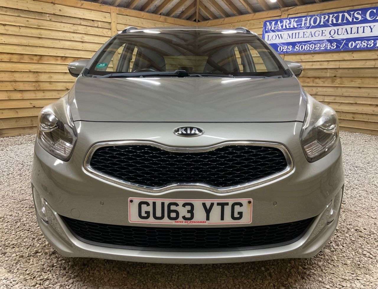 2013 KIA CARENS 2013 KIA CARENS