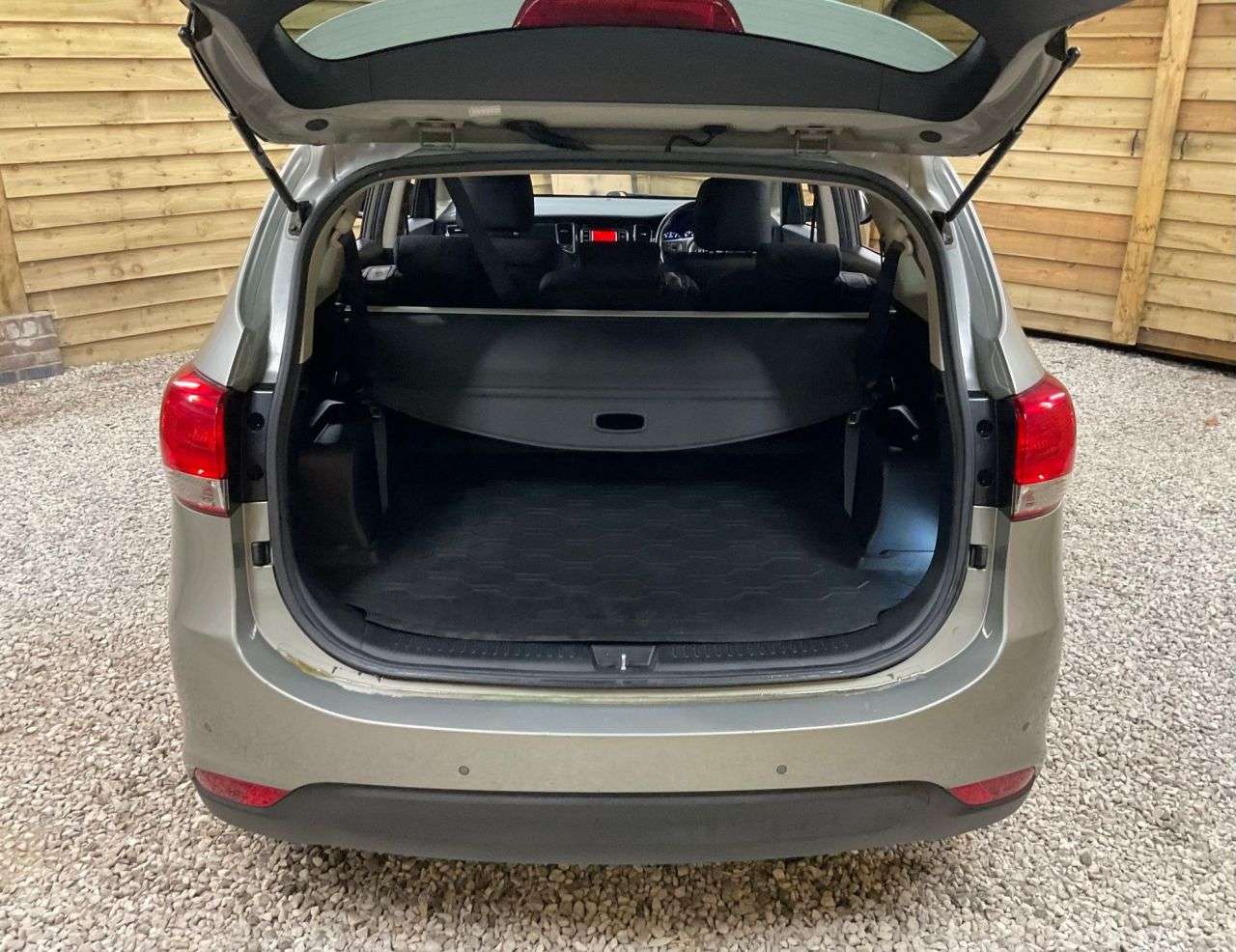 2013 KIA CARENS 2013 KIA CARENS