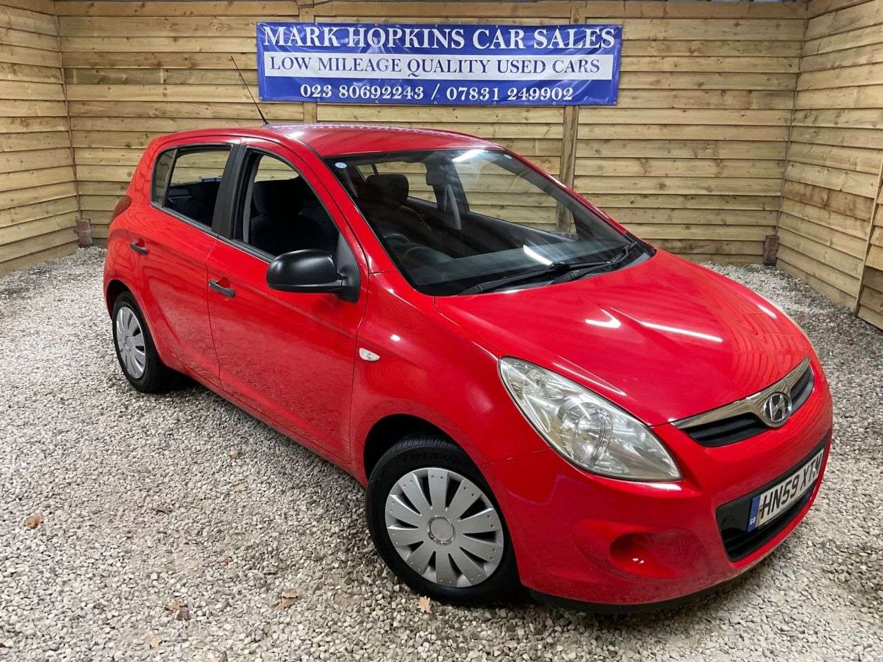 A 2009 HYUNDAI I20 1.2 Classic Hatchback 5dr Petrol Manual Euro 4 (77 bhp) ONE LOCAL LADY OWNE A 2009 HYUNDAI I20 1.2 Classic Hatchback 5dr Petrol Manual Euro 4 (77 bhp) ONE LOCAL LADY OWNE