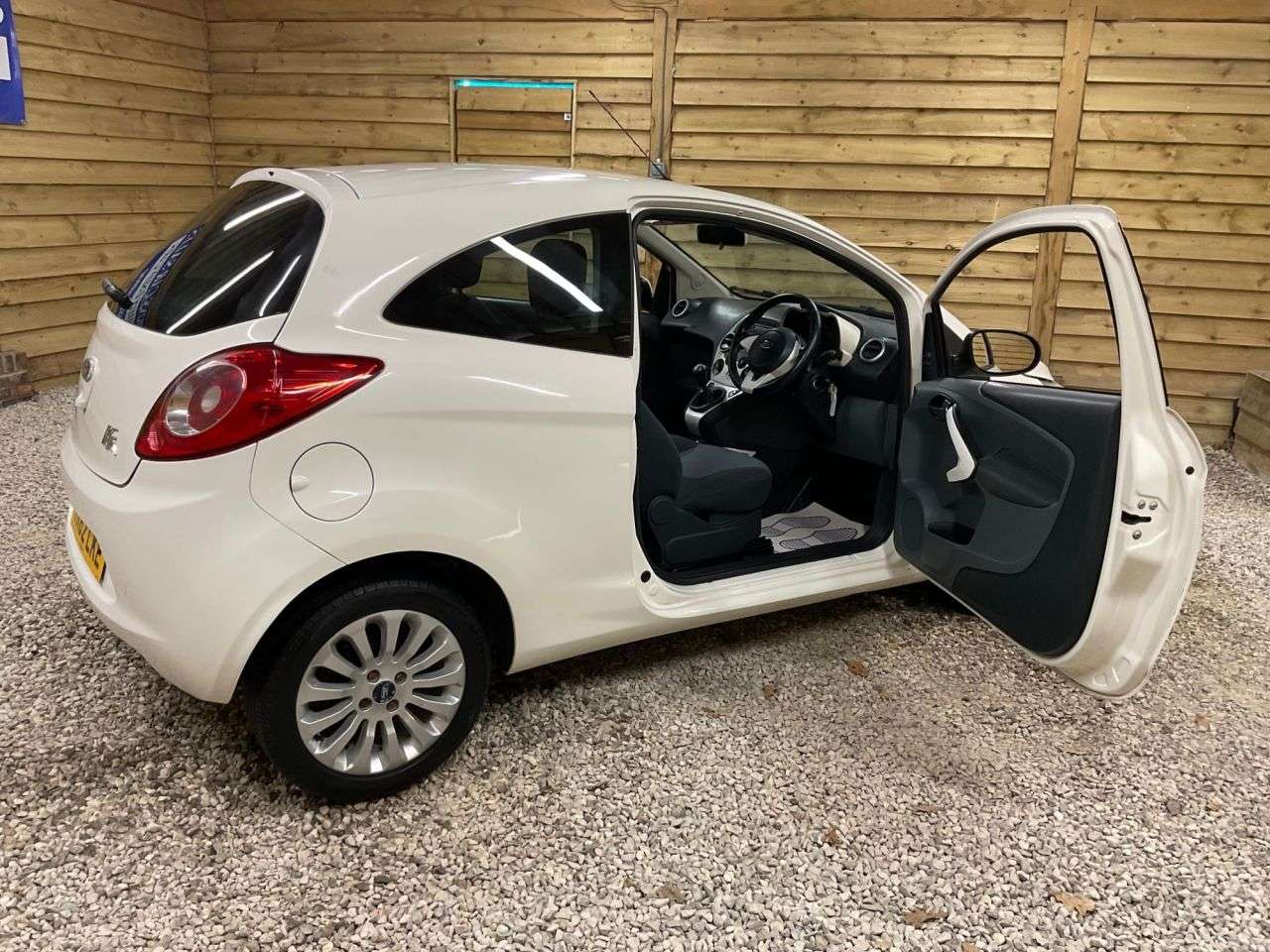 2012 FORD KA 2012 FORD KA