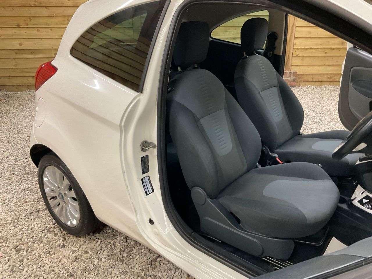 2012 FORD KA 2012 FORD KA