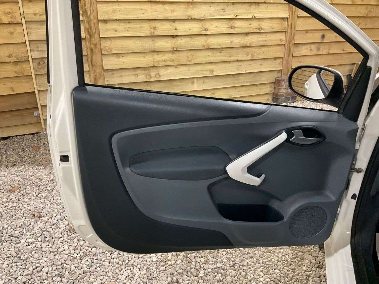 2012 FORD KA 2012 FORD KA