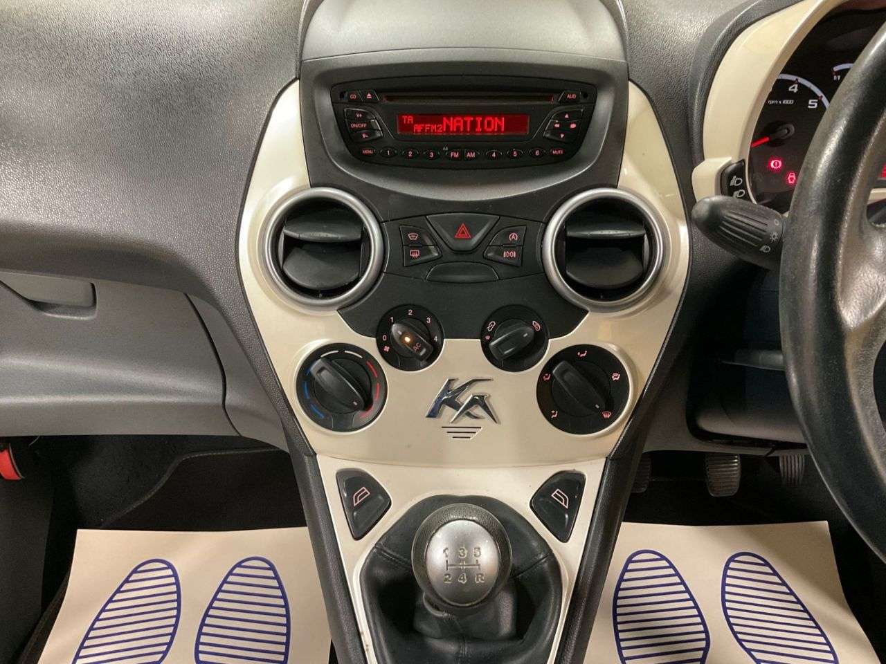 2012 FORD KA 2012 FORD KA